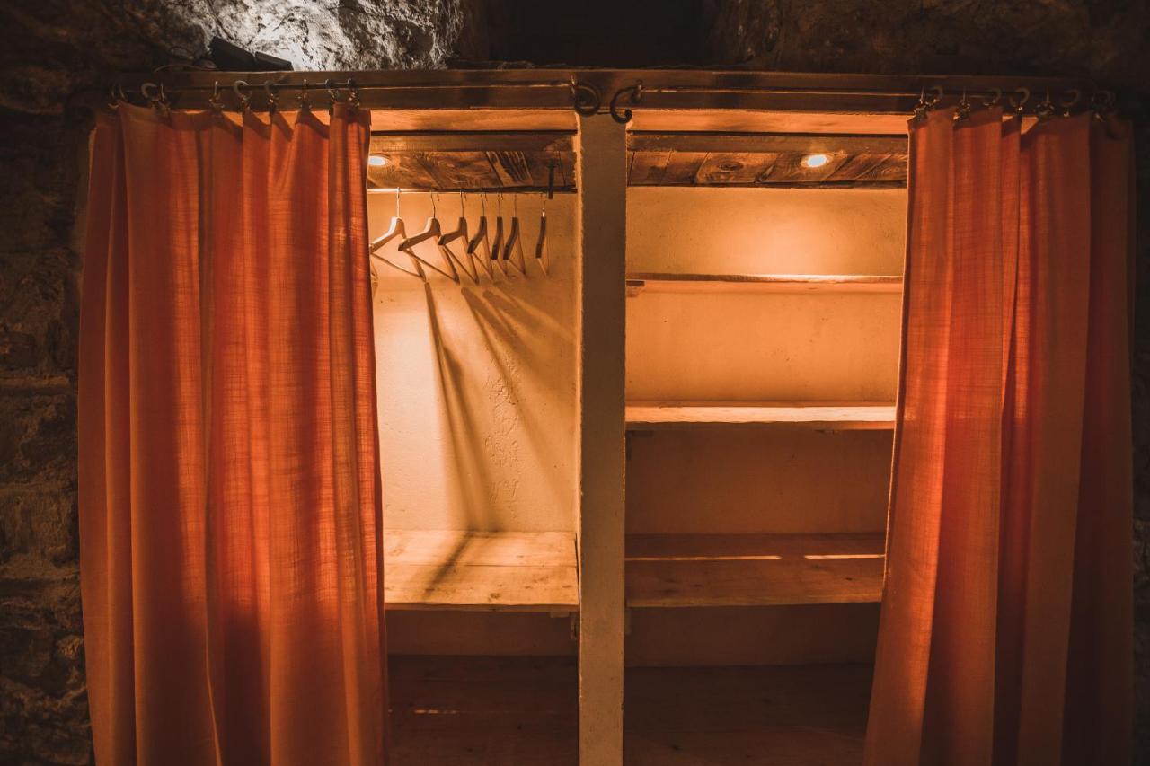 Appartamenti Montemezzo Le Case In Pietra Сорико Экстерьер фото