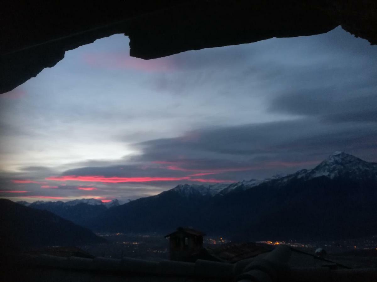 Appartamenti Montemezzo Le Case In Pietra Сорико Экстерьер фото